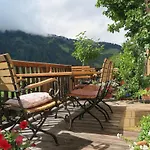In Tyrol For 6 People Grafenweg